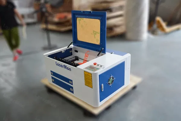Máquina de grabado láser de CO2