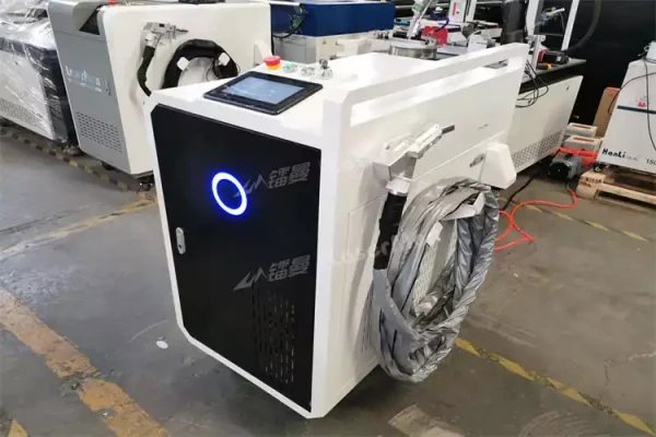 Máquina de limpieza láser de fibra portátil para metales